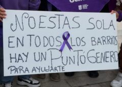 Mujeres de Lomas de Zamora concentaron frente a la municipalidad y marcharon a Congreso por el «Ni una Menos»